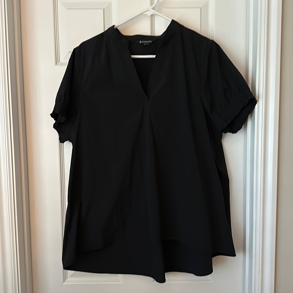 Women’s Athleta Top size L